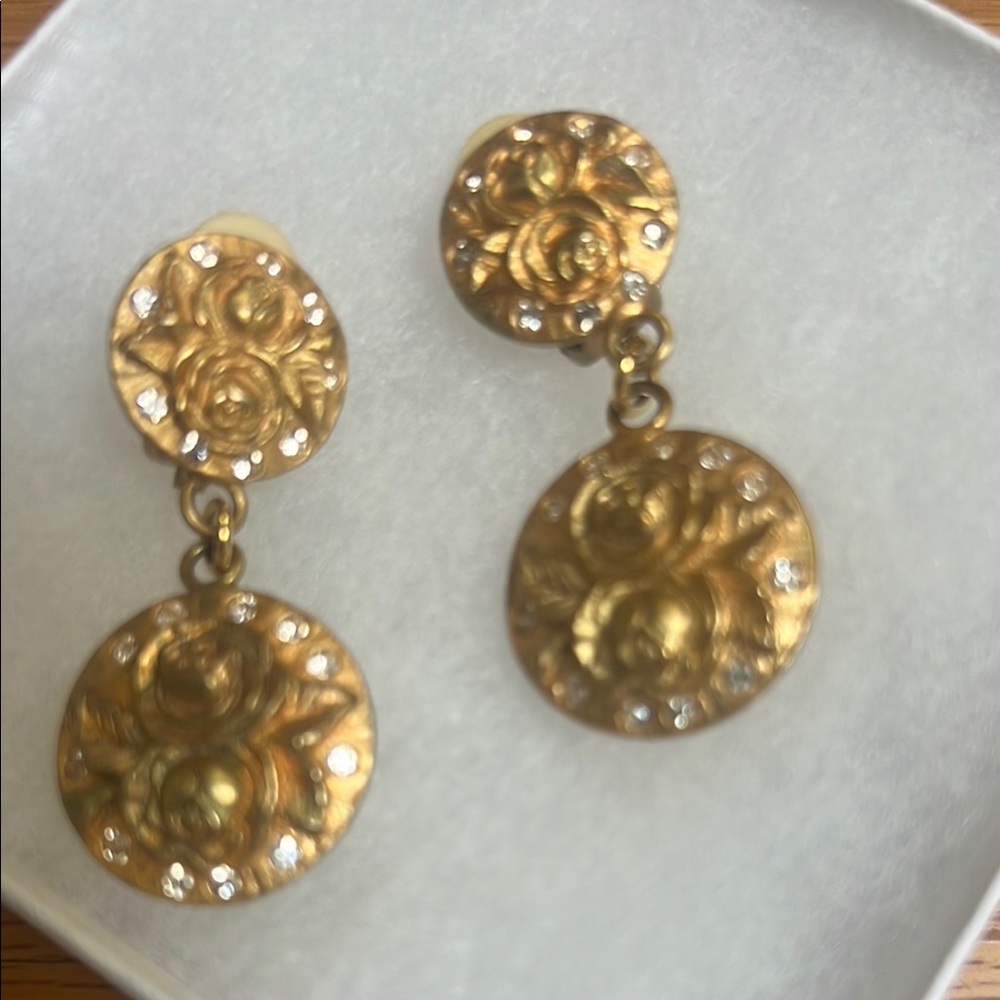 Elegant Gold Floral Earrings